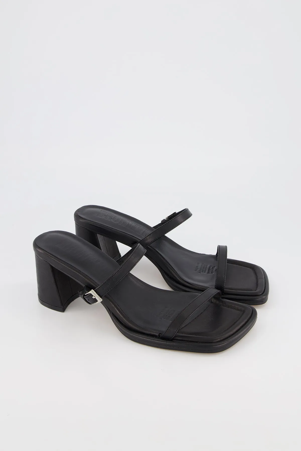 Bronwyn - Lucia Black