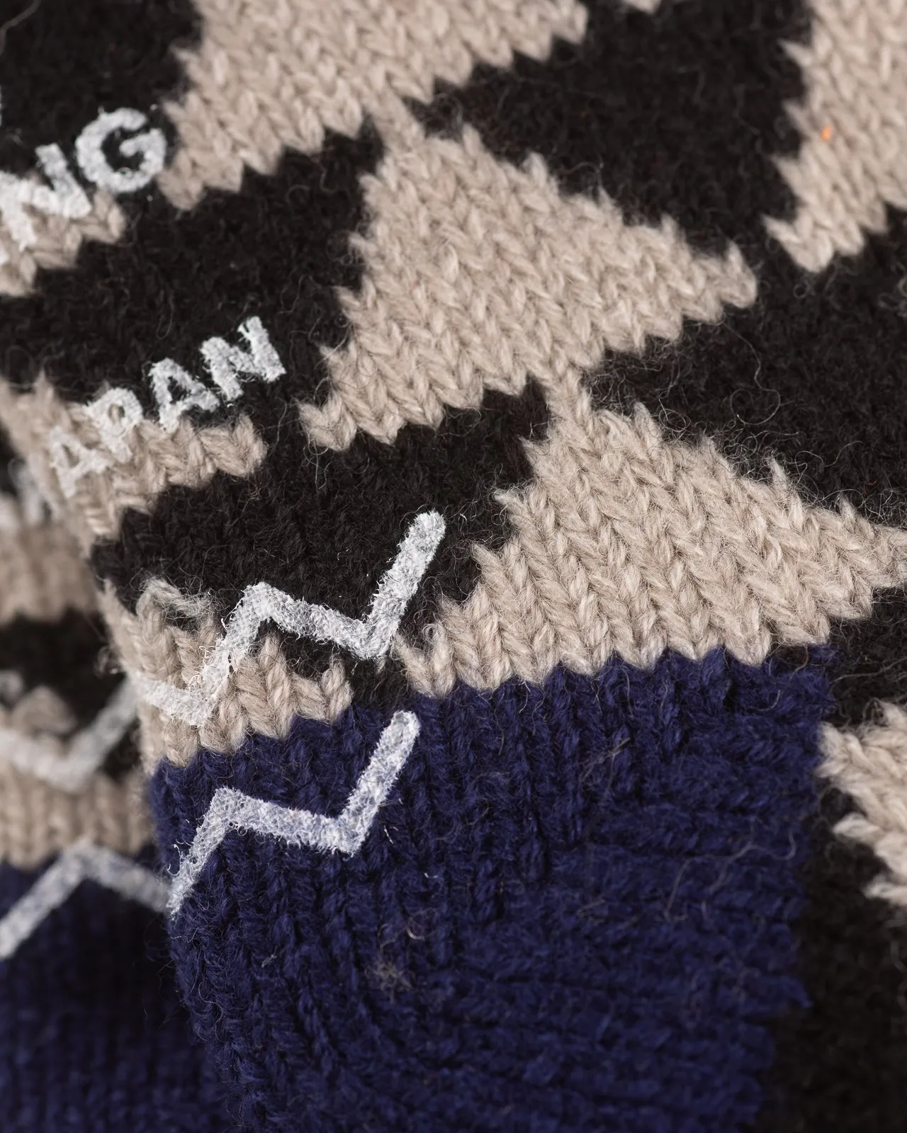 Comfy Room Socks - Sankaku Gold/Black/Navy