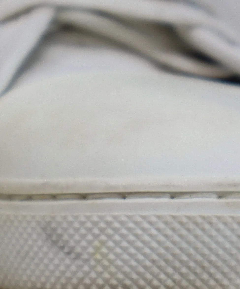 Louis Vuitton White Leather Sneakers sz 5.5