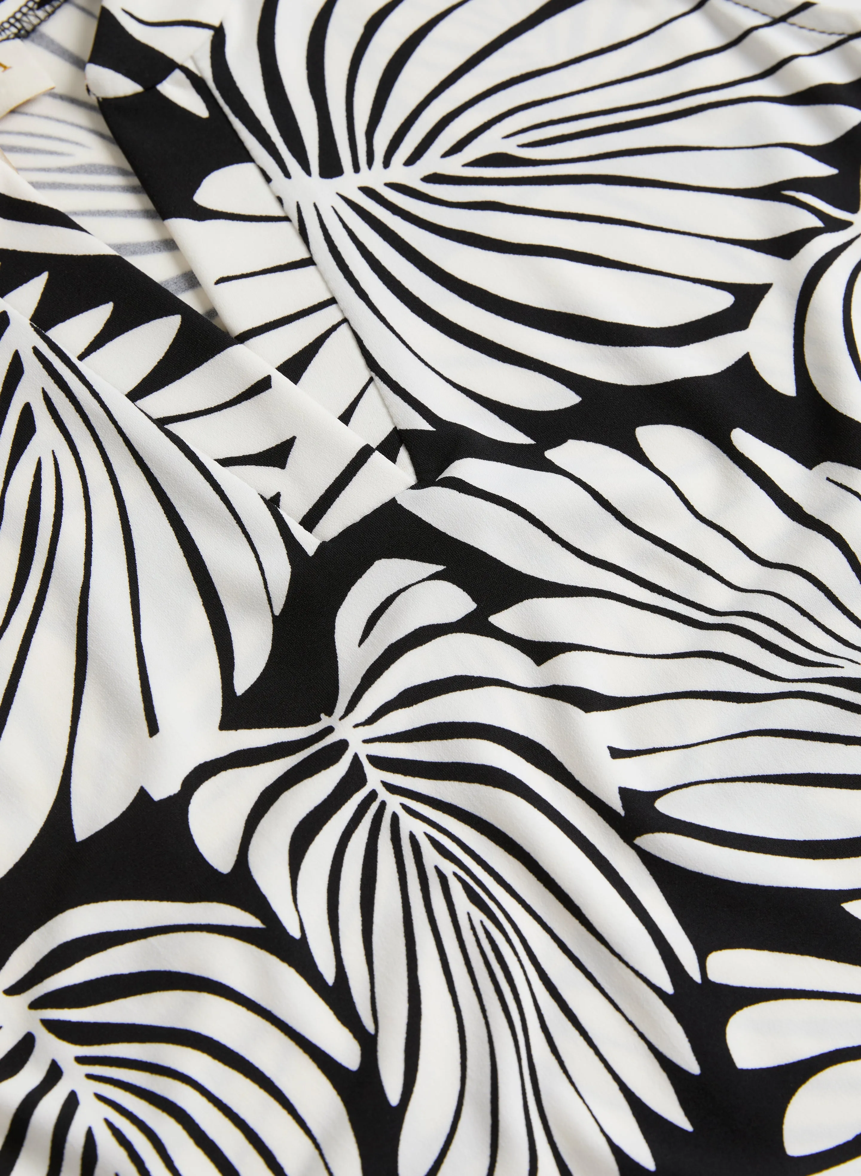 Sleeveless Leaf Pattern Dress